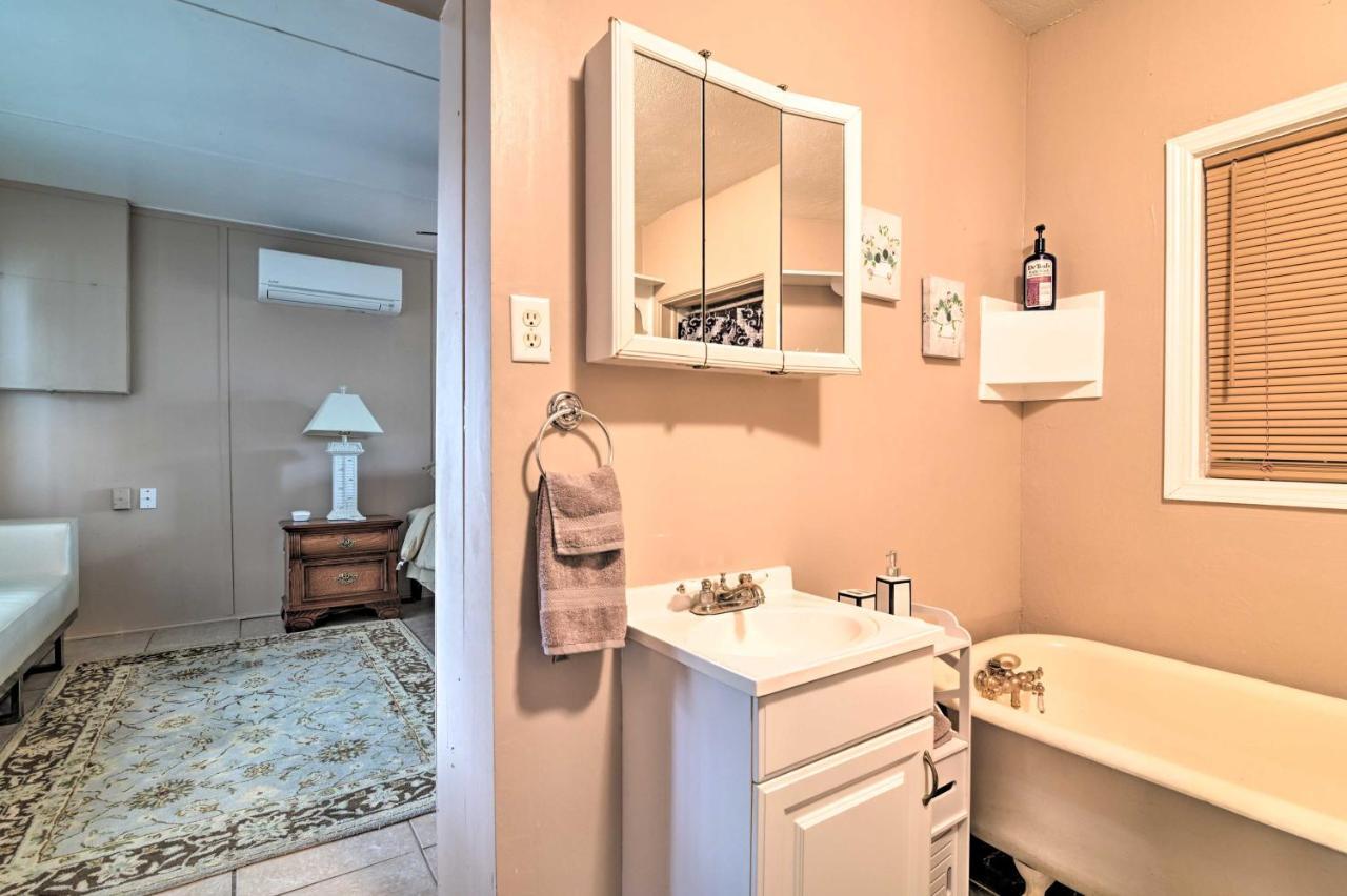 Pet-Friendly Auburndale House With Lake Views! Екстериор снимка